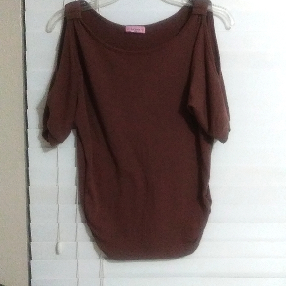 Cold Shoulder Brown Top Size XS - Picture 3 of 9
